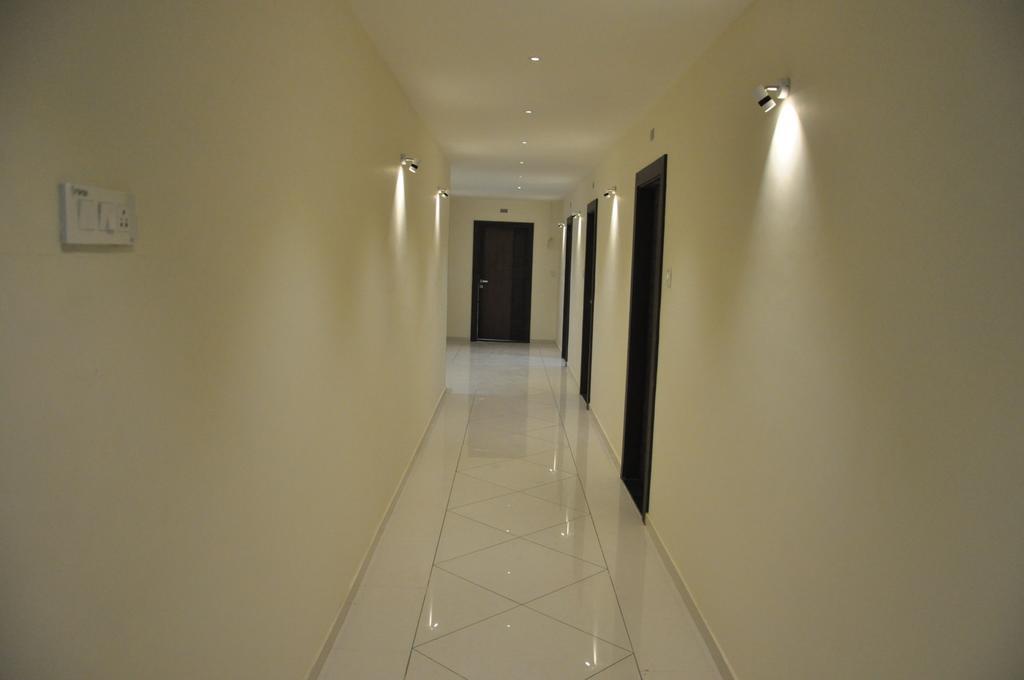 Shivdhara Hotel & Residence Rajkot Exterior photo